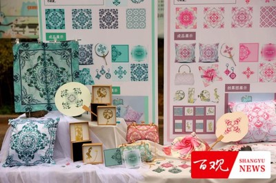 今日頭條12月3日:紹興文理學院上虞分院藝術系師生聯(lián)合黨支部以文藝點亮鄉(xiāng)村